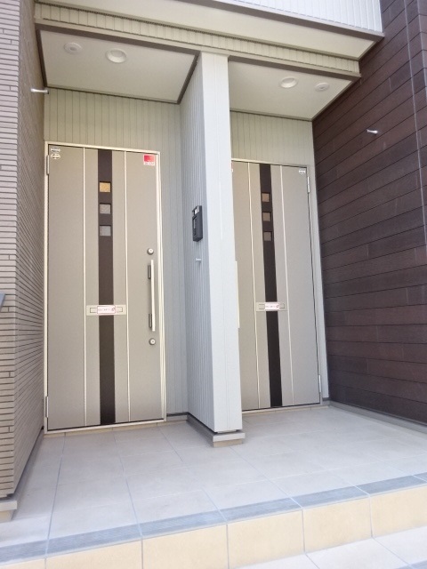 13/20 エントランス