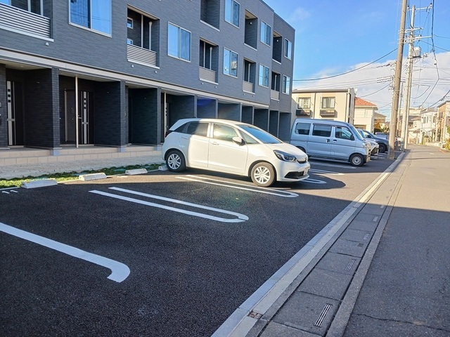 14/20 駐車場