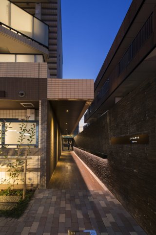 15/15 エントランス