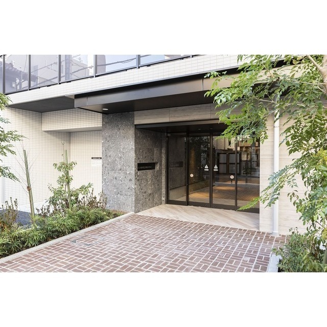 17/20 エントランス