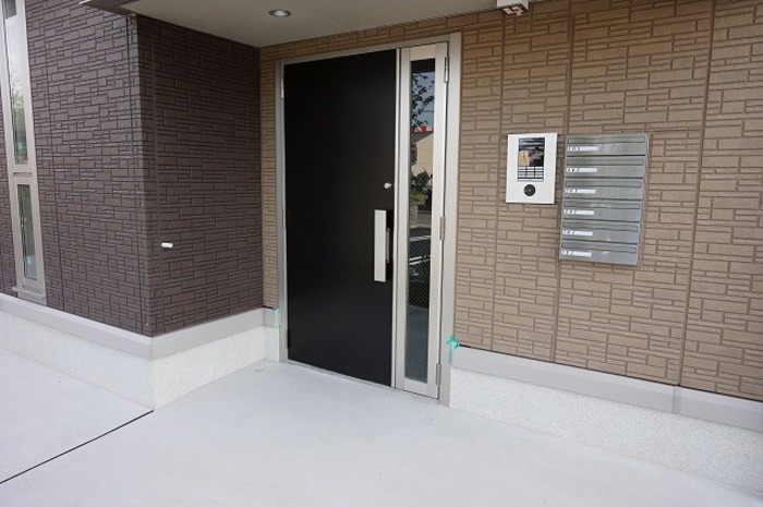 17/19 エントランス