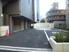 16/16 駐車場