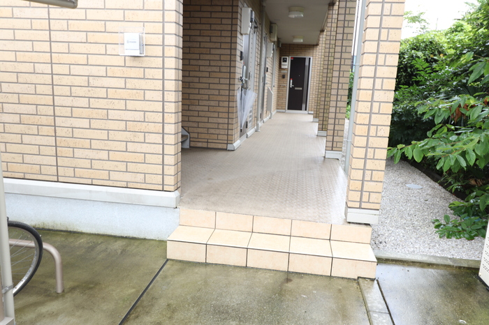 18/18 エントランス