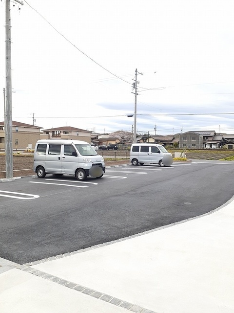 14/20 駐車場