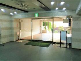 13/13 エントランス