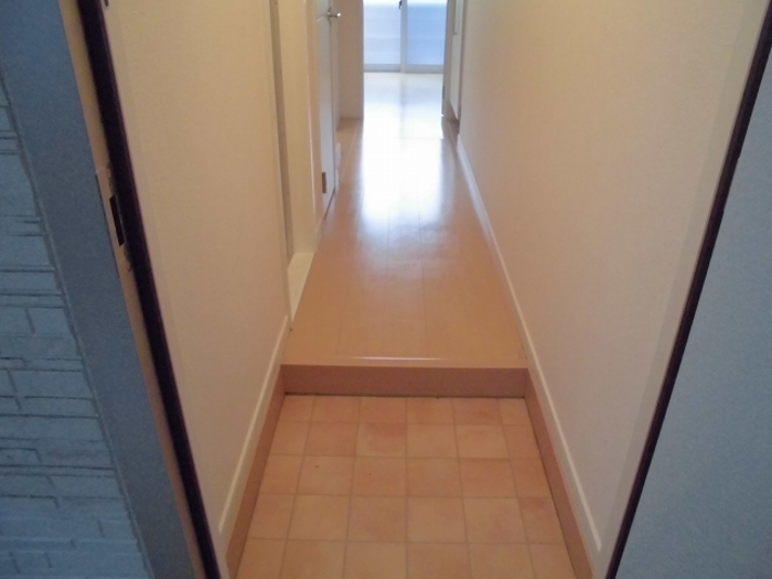 5/18 玄関