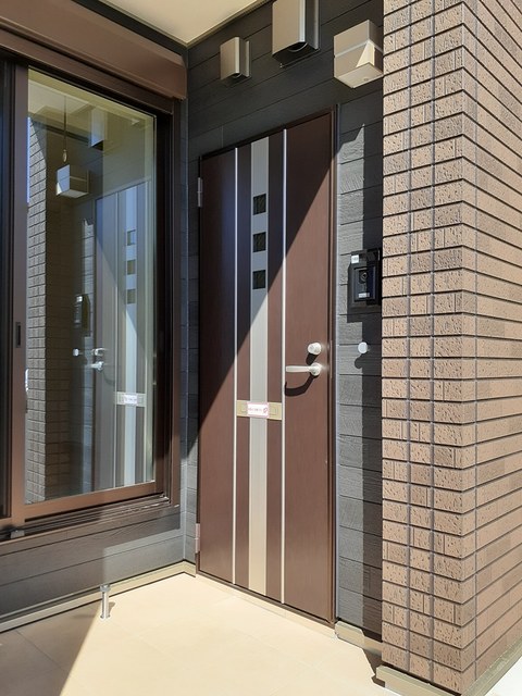 13/20 エントランス