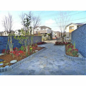 15/16 エントランス