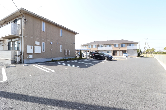 18/26 駐車場