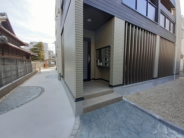 14/21 エントランス