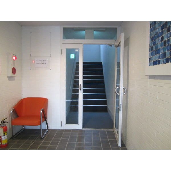 14/20 エントランス