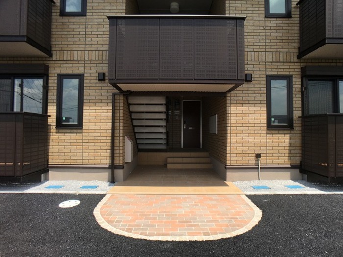 19/24 エントランス