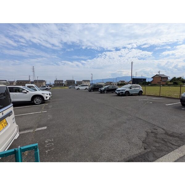 21/24 駐車場