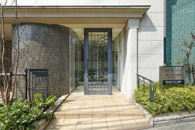 15/26 エントランス