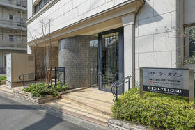 16/26 エントランス