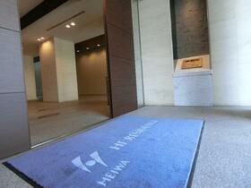 13/16 エントランス