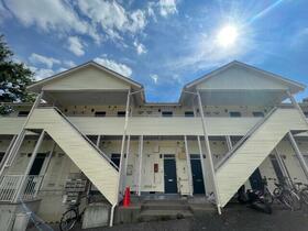 18/22 エントランス