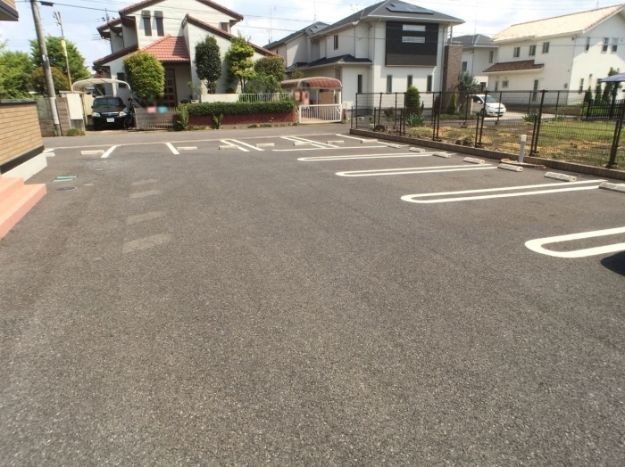 20/29 駐車場