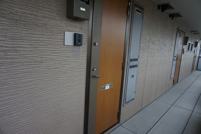 16/19 エントランス