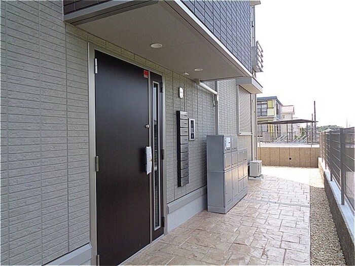 17/18 エントランス