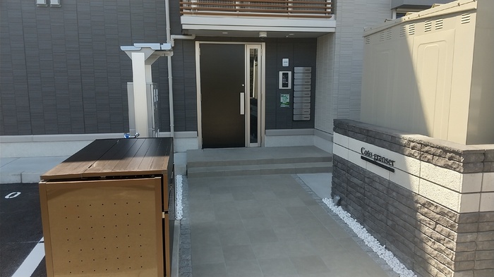 19/21 エントランス