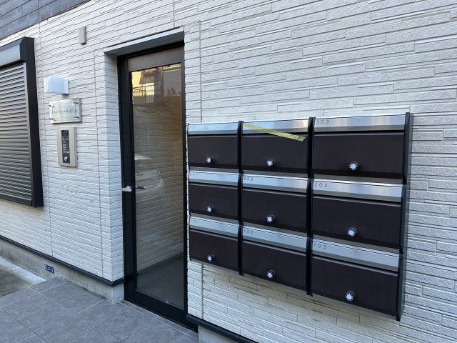 19/23 エントランス