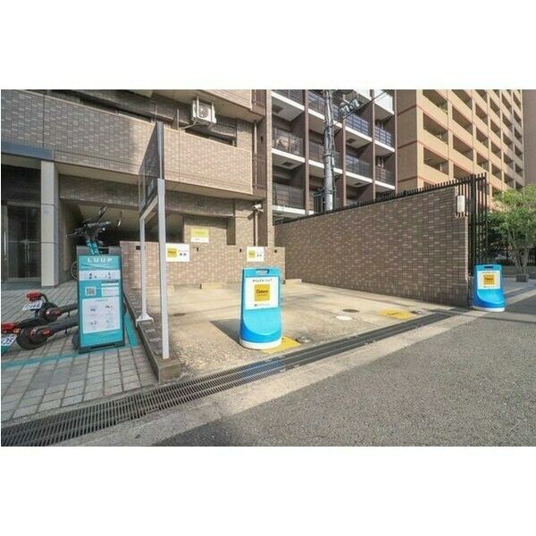 15/21 エントランス