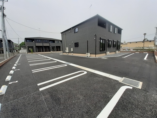 22/28 駐車場