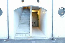 15/22 エントランス