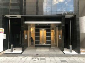 5/5 エントランス