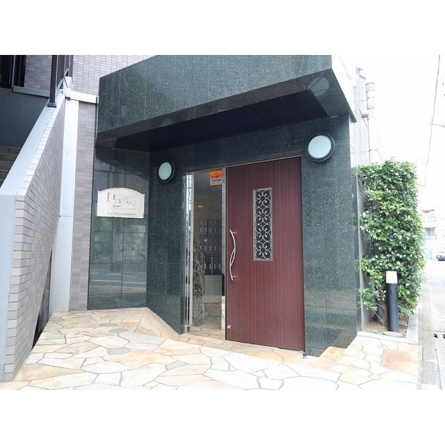 14/22 エントランス