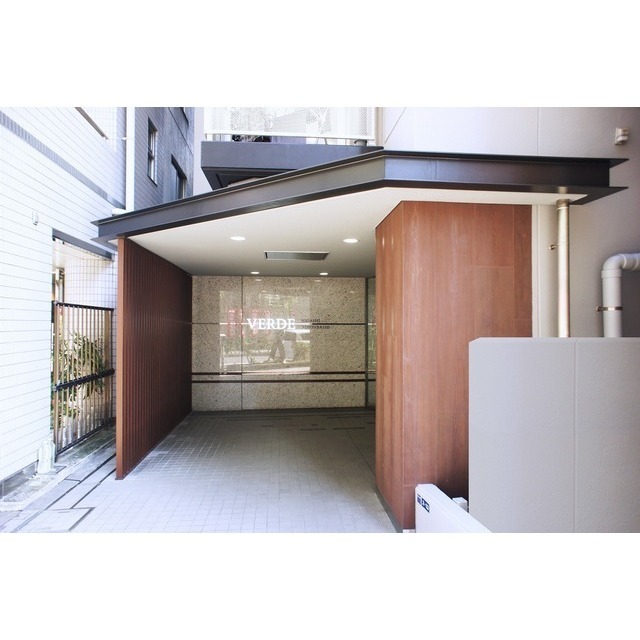 14/23 エントランス