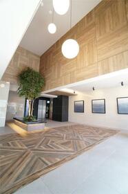 13/13 エントランス