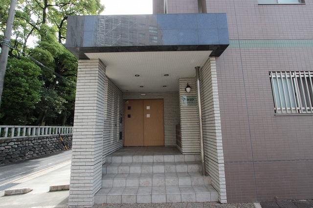 ドルトワールエントランス