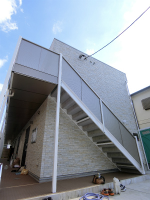 17/25 エントランス