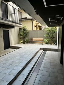 2/11 エントランス