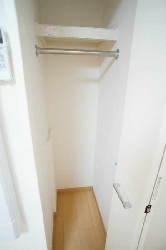 19/23 エントランス