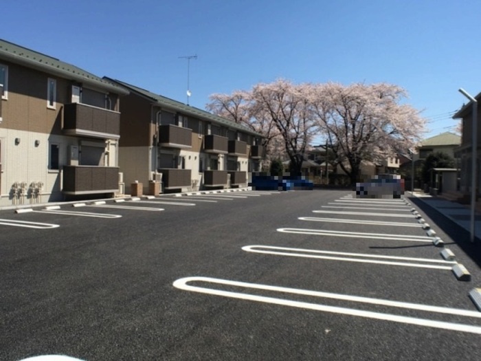 20/29 駐車場