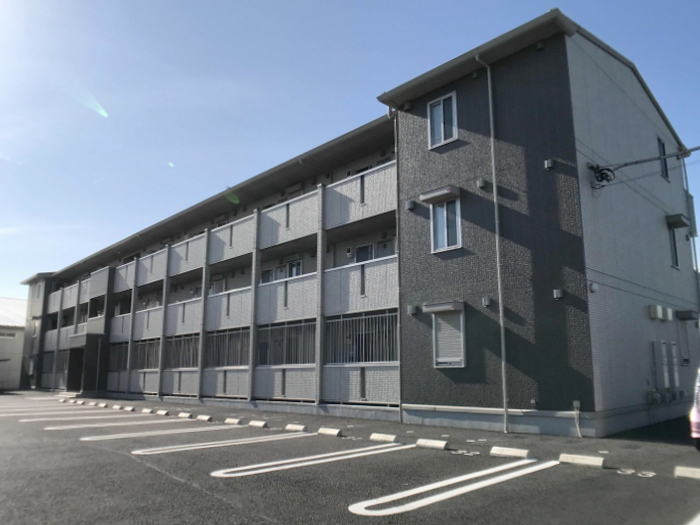 24/30 エントランス