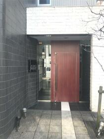 16/18 エントランス