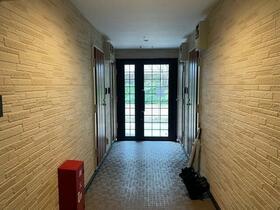 16/18 エントランス