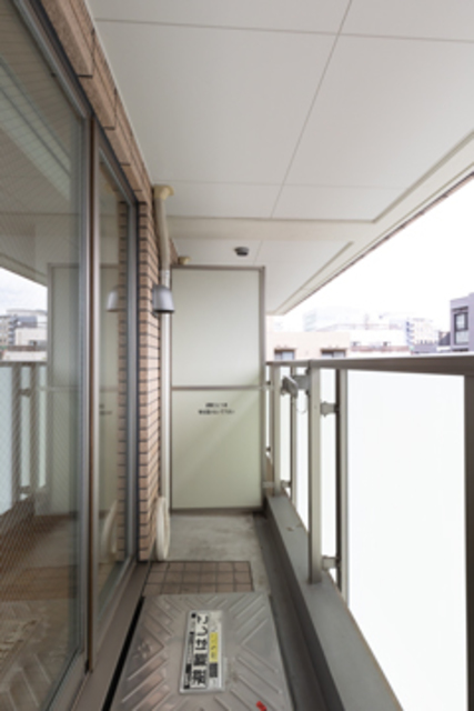 13/26 バルコニー