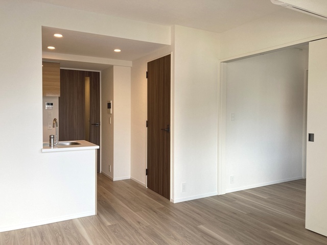 14/30 リビング/ダイニング