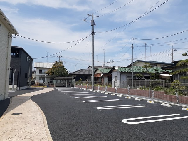 14/20 駐車場