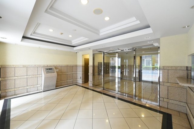 16/22 エントランス