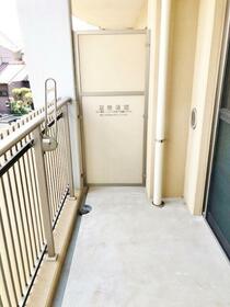 13/18 バルコニー