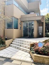 15/18 エントランス