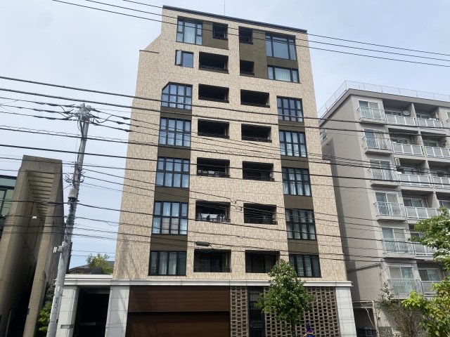 1/8 外観