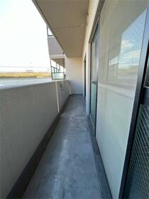 13/17 バルコニー