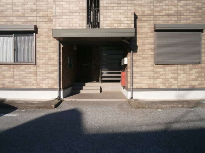 2/3 エントランス